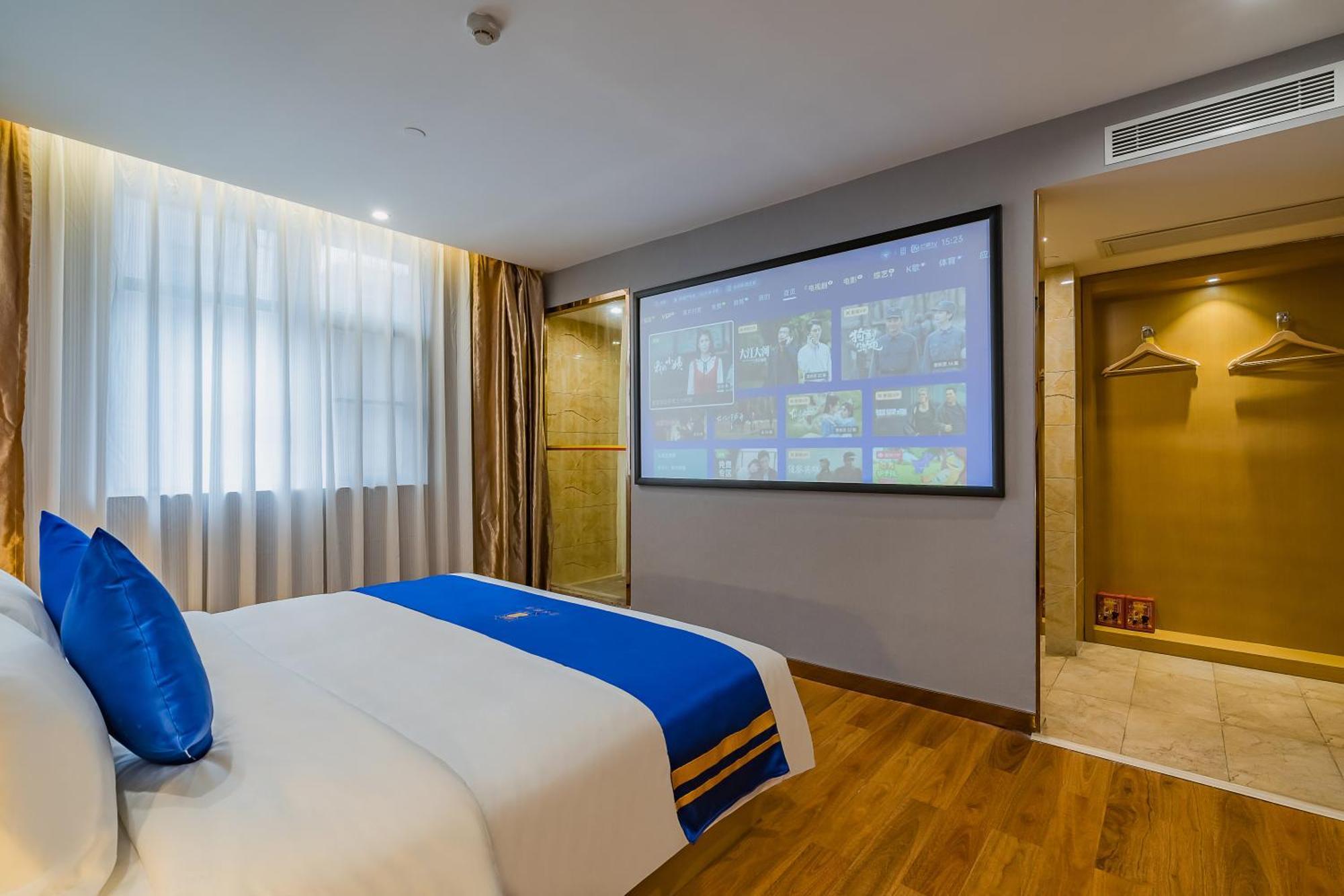 Super 8 Hotel Select Guangzhou Railway Station Xicun Subway Station Exterior photo